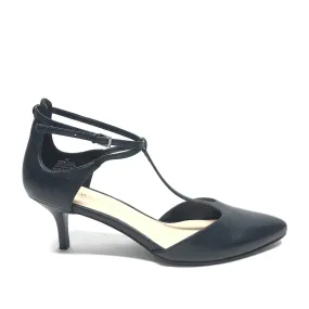 Black Shoes Heels Kitten Nine West, Size 8