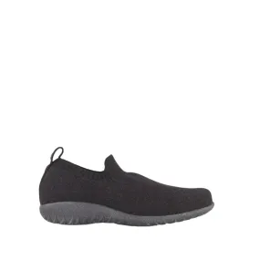 Nuku Black/Grey Slip